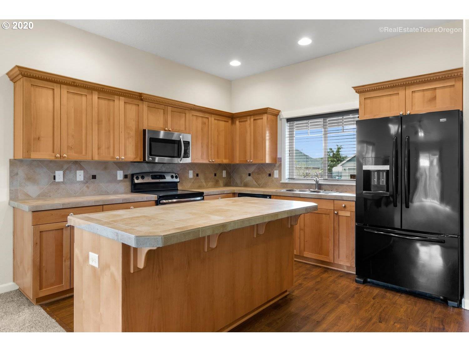 Aurora, OR 97002,20897 YUKON ST