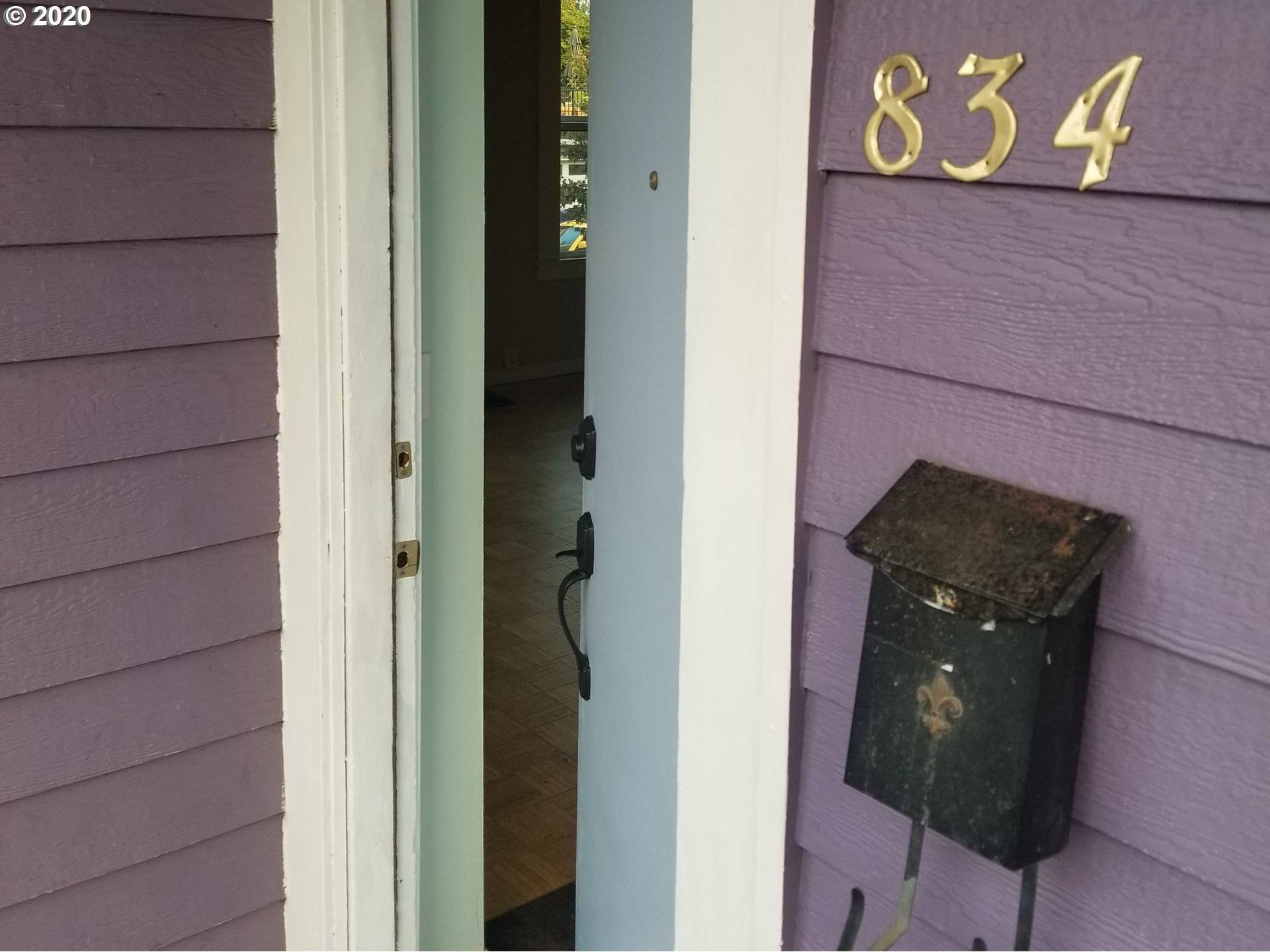 Portland, OR 97212,834 NE SHAVER ST