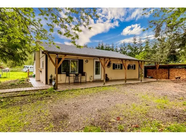 Dorena, OR 97434,37883 ROW RIVER RD