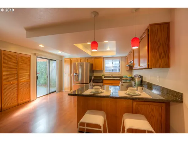 11108 SW 65TH AVE, Portland, OR 97219