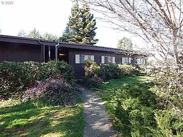 3688 CHESTER, North Bend, OR 97459