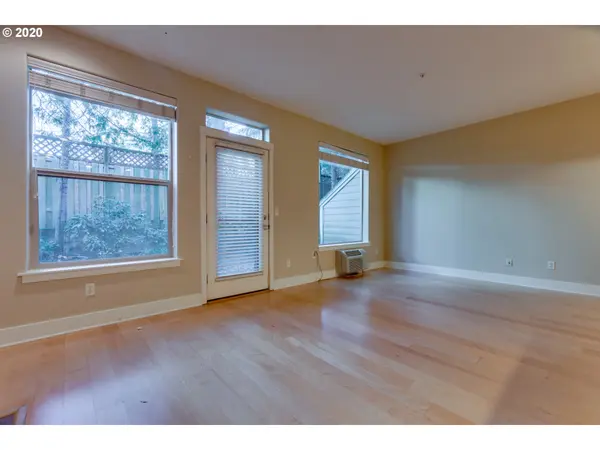 Hillsboro, OR 97124,1938 NE 50TH WAY