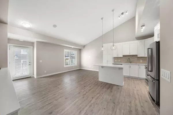 Calgary, AB T3M 2V5,915 Cranbrook WALK SE