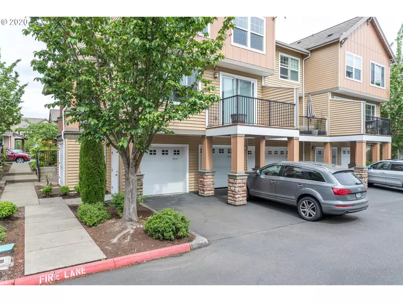 680 NW FALLING WATERS LN #101, Portland, OR 97229