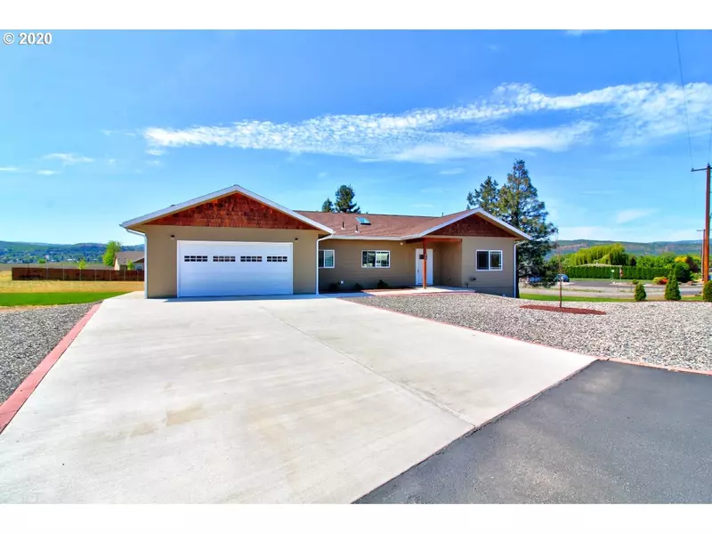 300 3rd AVE, Dallesport, WA 98617