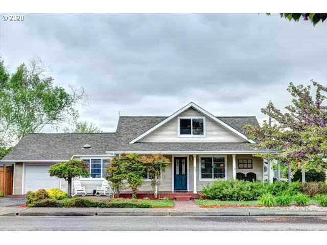 408 S 2ND ST, Harrisburg, OR 97446