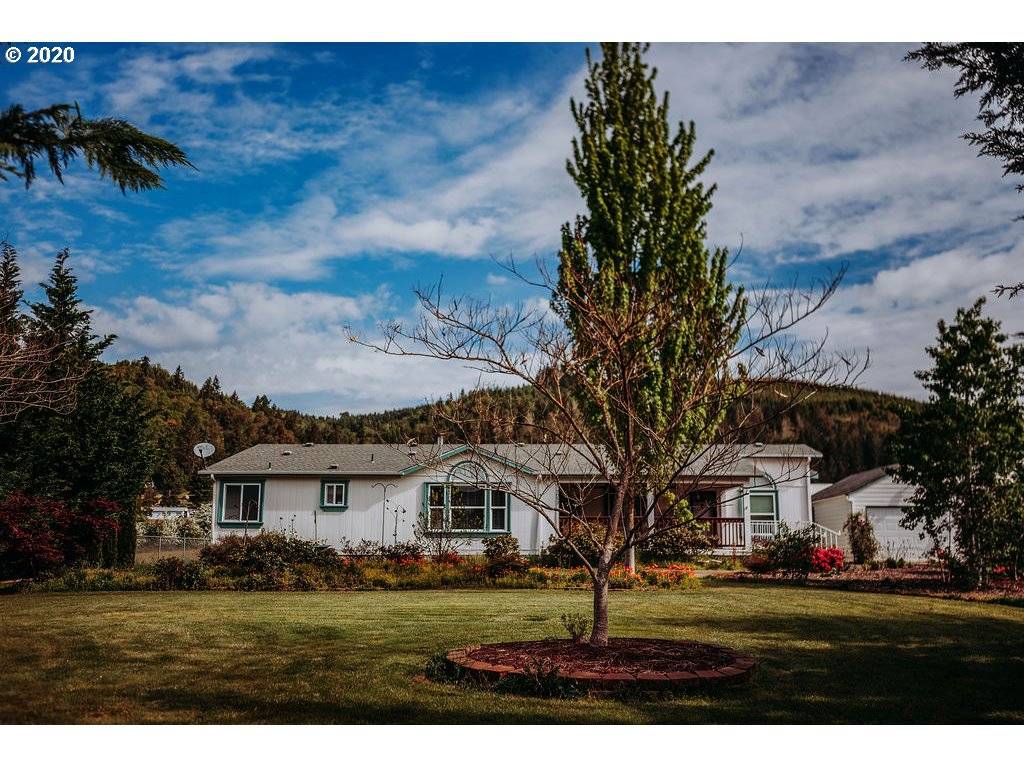 2052 NONPAREIL RD, Sutherlin, OR 97479