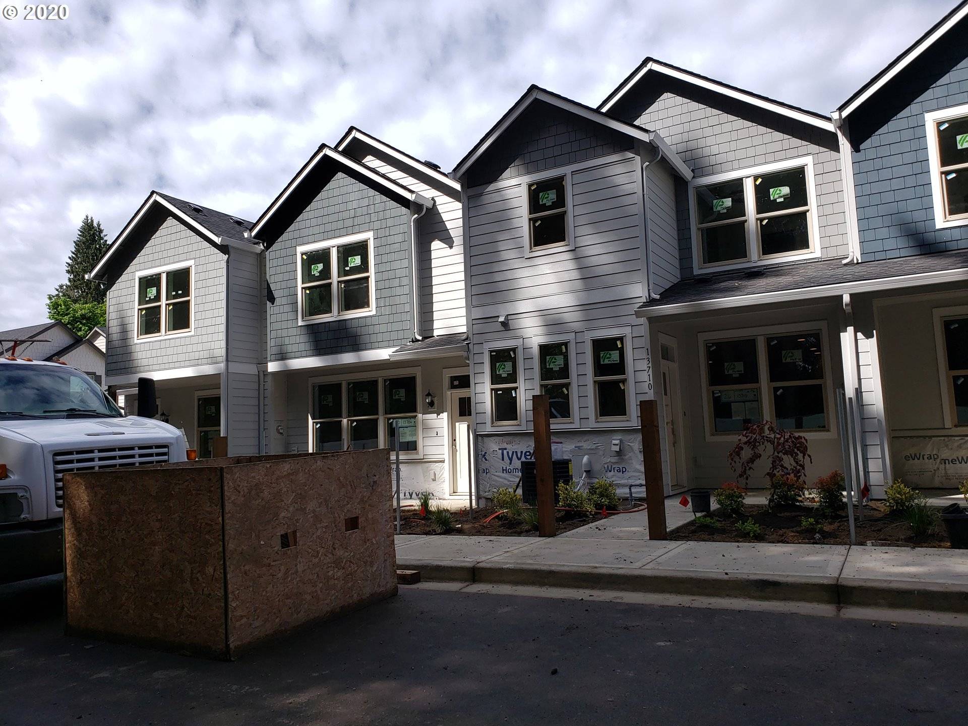 13727 NW 7TH PL, Vancouver, WA 98685