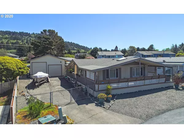 Brookings, OR 97415,14727 SANDPIPER PL