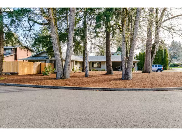 Eugene, OR 97401,1215 Bond LN