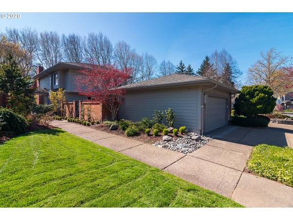 8240 SW FAIRWAY DR, Wilsonville, OR 97070