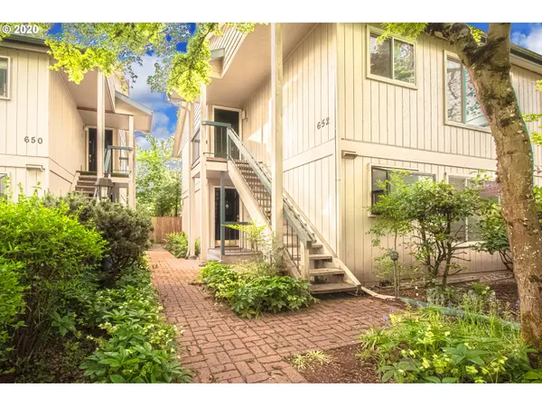 652 CHERRY DR, Eugene, OR 97401