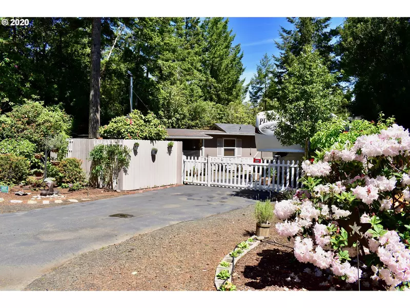 254 OUTER DR, Florence, OR 97439