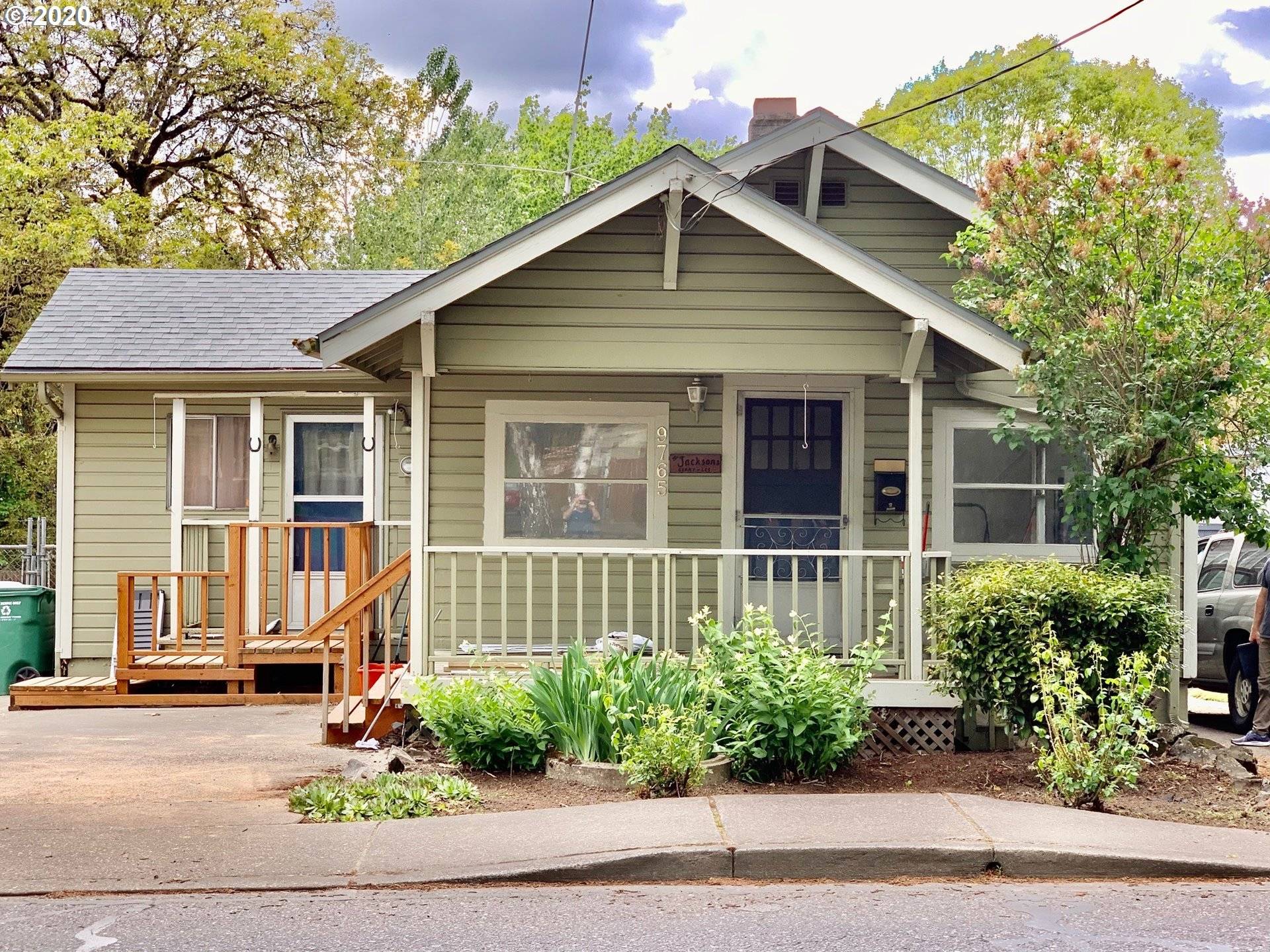9765 SE 32ND AVE, Milwaukie, OR 97222