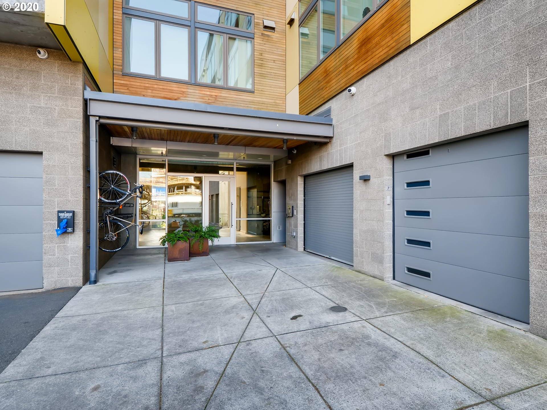 Portland, OR 97217,1455 N KILLINGSWORTH ST #307