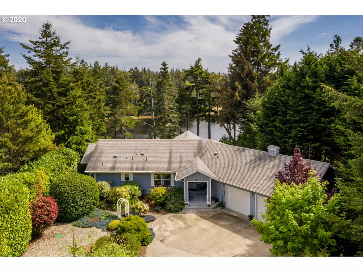 Bandon, OR 97411,87288 RUBY LN