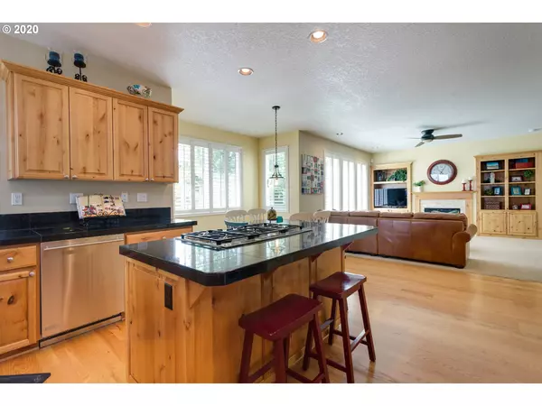 Tigard, OR 97224,14992 SW LOOKOUT DR