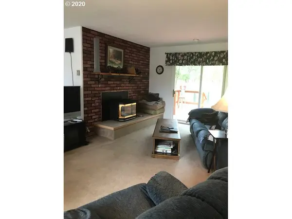 Creswell, OR 97426,32954 E FLORENCE AVE