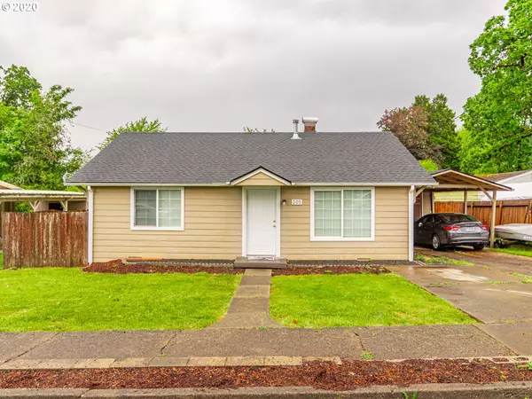 305 7TH AVE, Sweet Home, OR 97386