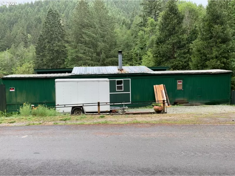 650 LEES CREEK RD, Myrtle Creek, OR 97457