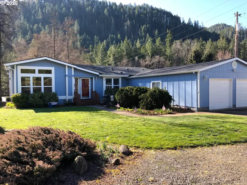 47768 FAIRYGLEN DR, Oakridge, OR 97463