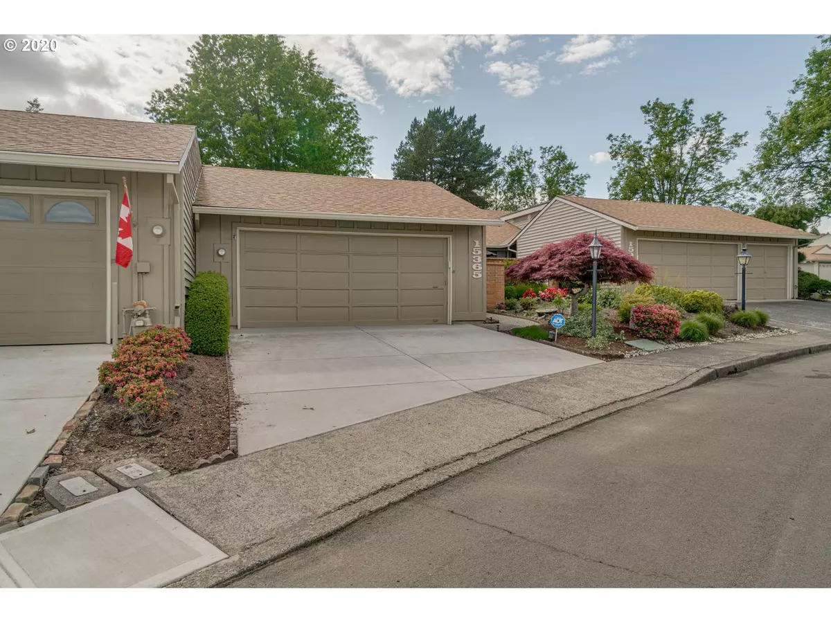 Tigard, OR 97224,15365 SW OAKTREE LN