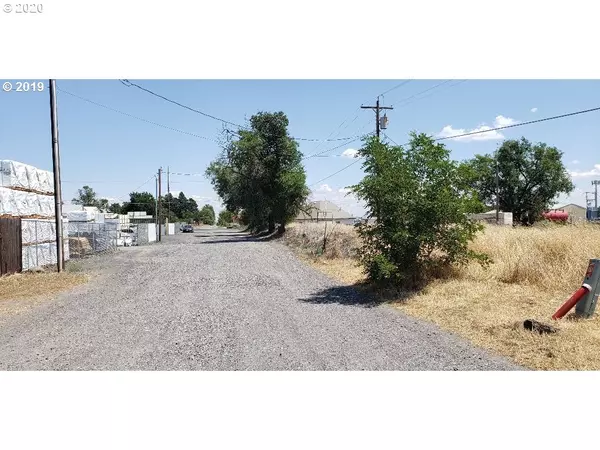 Hermiston, OR 97838,KIK RD #LOT 1