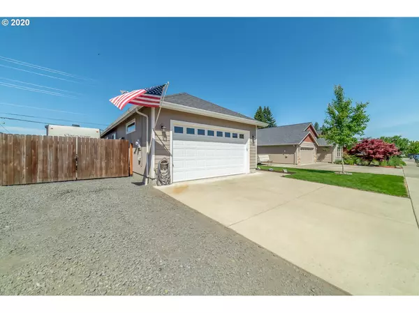 Creswell, OR 97426,341 CAMRIN LOOP