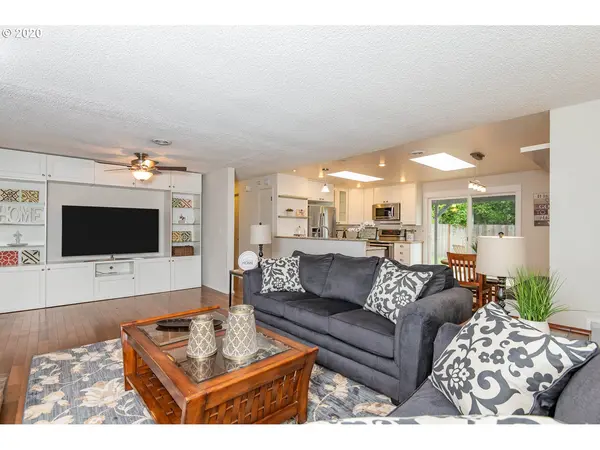 9006 SE REGENTS DR, Milwaukie, OR 97222
