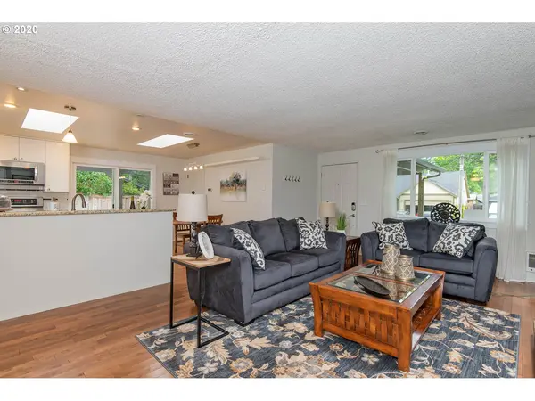 9006 SE REGENTS DR, Milwaukie, OR 97222
