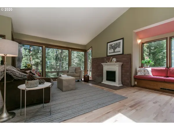 30316 FOX HOLLOW RD, Eugene, OR 97405