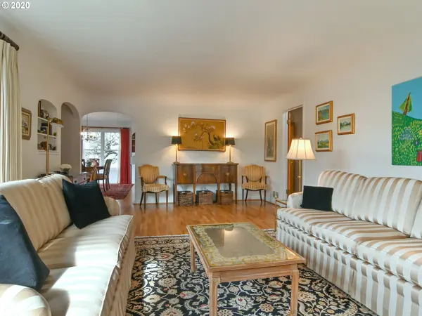 1821 WASHINGTON ST, Eugene, OR 97401