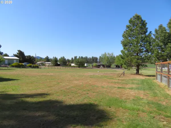 Wamic, OR 97063,96 N AIRSTRIP DR