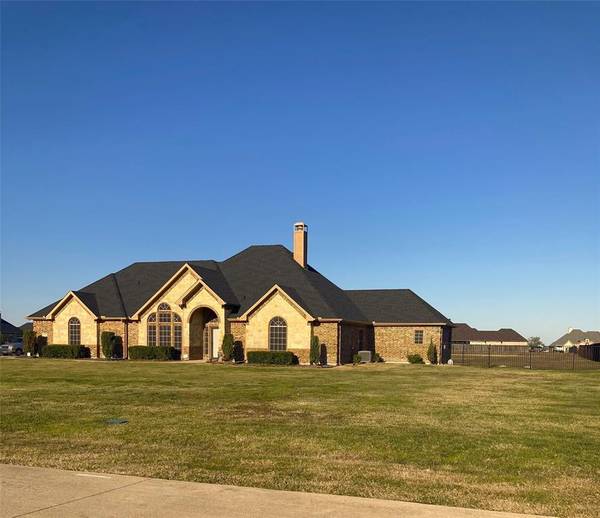 1209 Foolish Pleasure Drive, Terrell, TX 75160