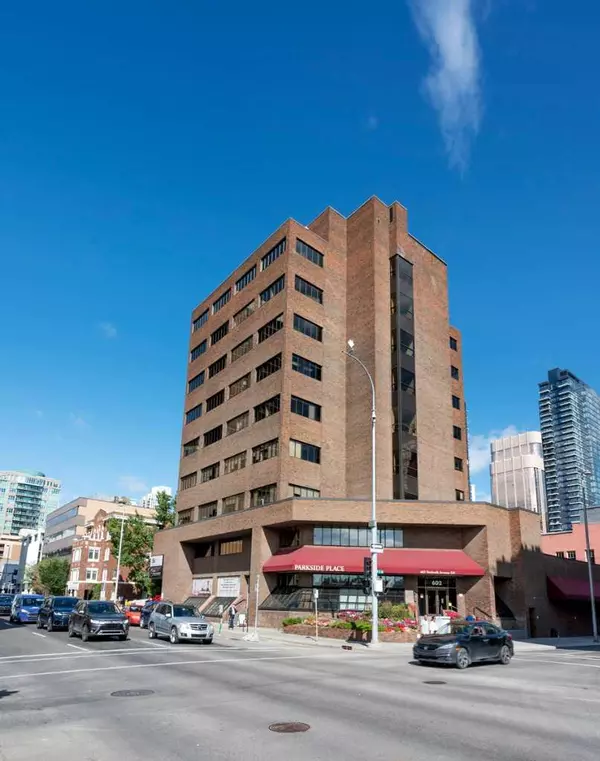 602 12 AVE Southwest #810, Calgary, AB T2R 1J3