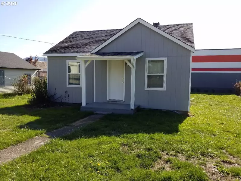 1272 W FIRST AVE, Sutherlin, OR 97479