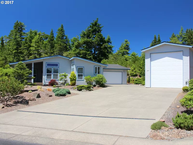 827 Munsel Creek LOOP, Florence, OR 97439