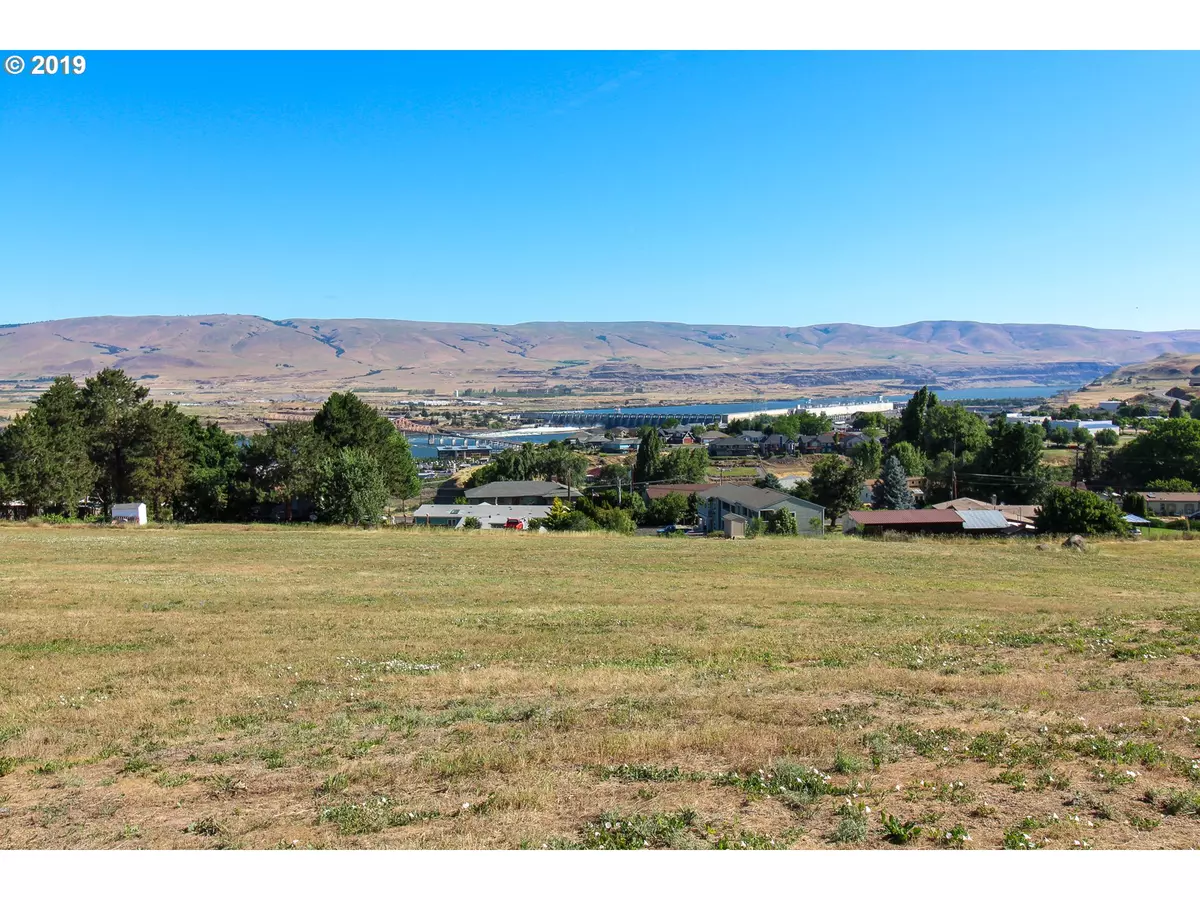 The Dalles, OR 97058,3009 E 10TH