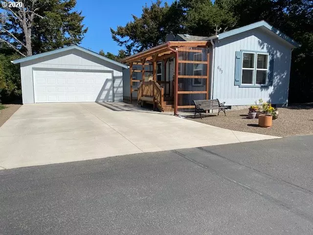 Florence, OR 97439,1601 RHODODENDRON DR #693