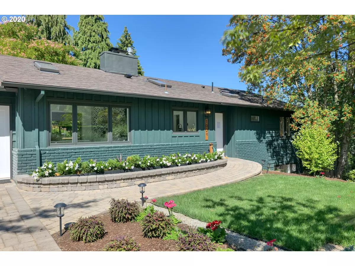 Lake Oswego, OR 97034,1029 LAUREL ST