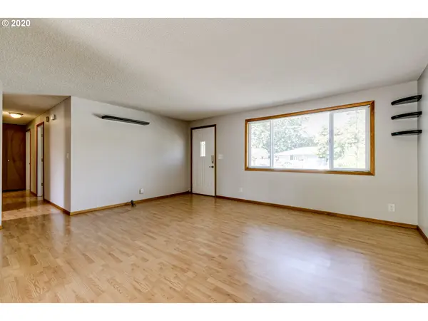 3144 W 13TH PL, Eugene, OR 97402