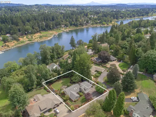 Lake Oswego, OR 97034,3050 STONEBRIDGE WAY