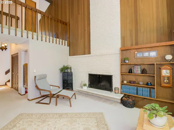 10509 SE CRYSTAL LAKE LN, Milwaukie, OR 97222