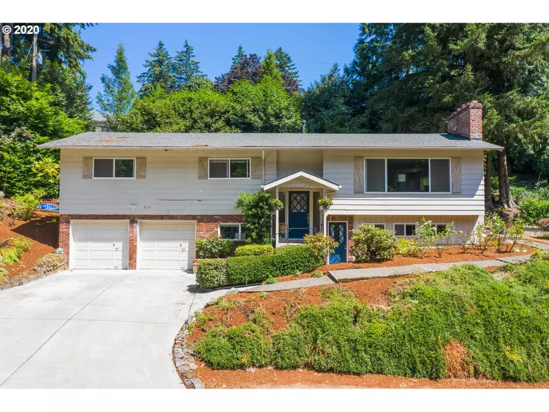 825 SW BURLINGAME TER, Portland, OR 97239