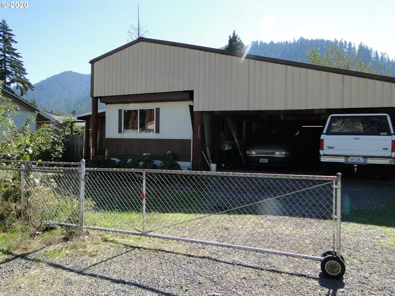 47636 CLINE ST, Oakridge, OR 97463