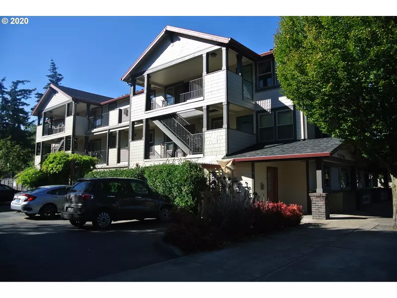 737 NE 99TH AVE #3, Portland, OR 97220