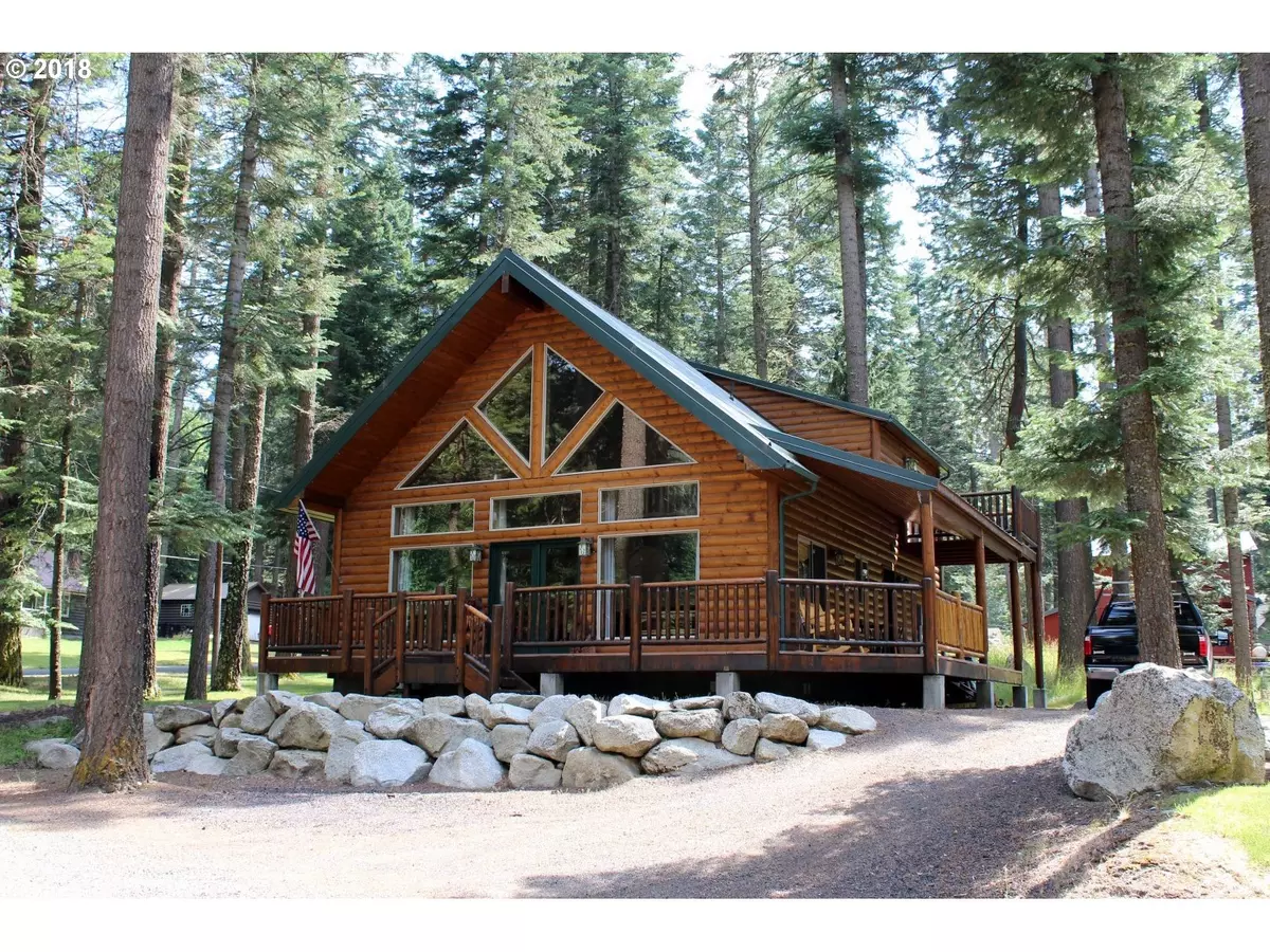 Wallowa Lake, OR 97846,64636 WEST FORK LN