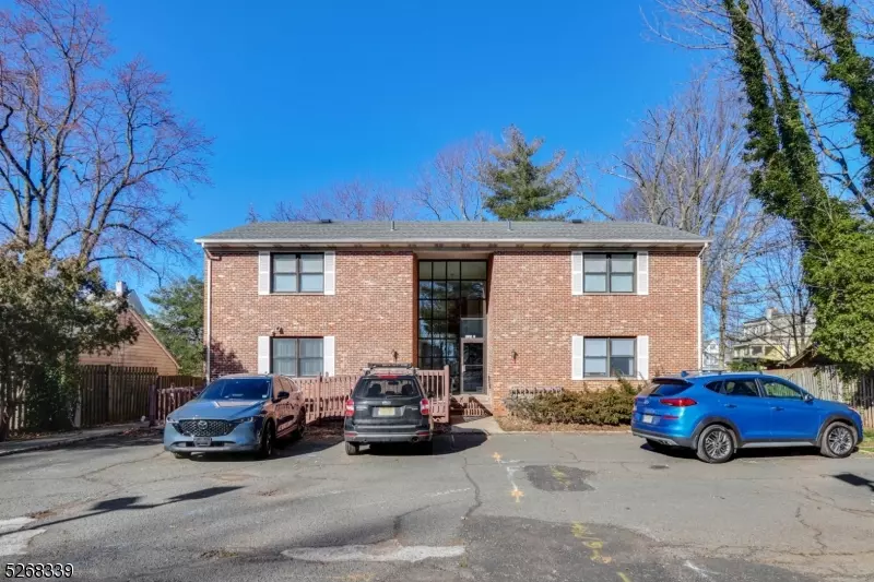 Rahway City, NJ 07065,139 MAPLE AVENUE #201