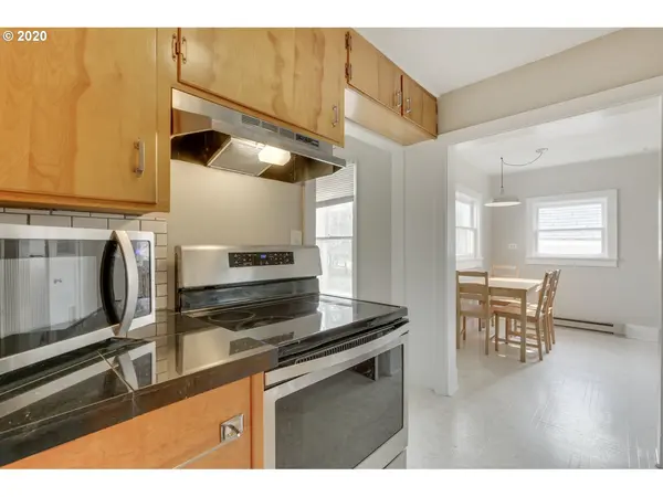 10735 SW 77TH AVE, Portland, OR 97223