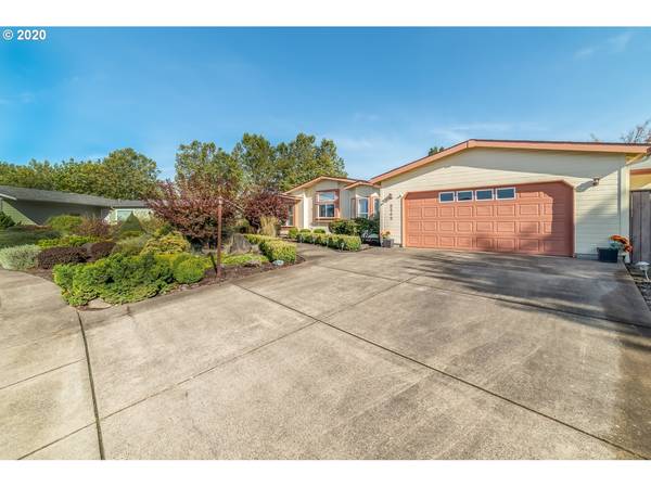 5243 GLENN ELLEN DR, Eugene, OR 97402